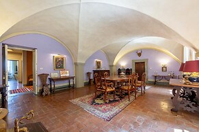 Villa di Tizzano Luxurious Retreat in Paradise