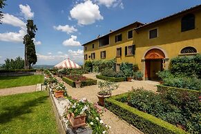 Villa di Tizzano Luxurious Retreat in Paradise