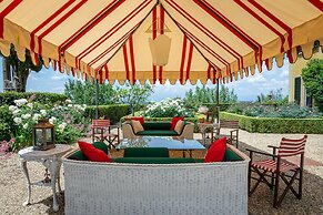 Villa di Tizzano Luxurious Retreat in Paradise