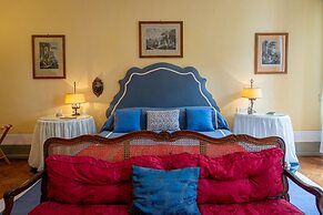 Villa di Tizzano Luxurious Retreat in Paradise