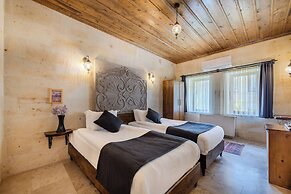 Rocca Stone House
