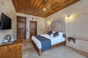 Rocca Stone House