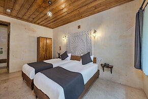 Rocca Stone House