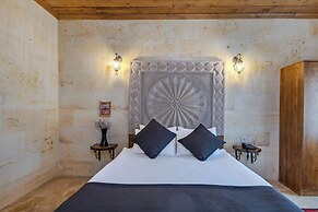 Rocca Stone House