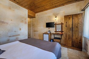 Rocca Stone House