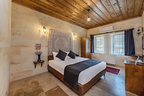 Rocca Stone House