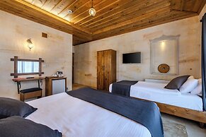 Rocca Stone House