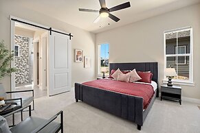 Elegant Home Near TPC Golf Course and Trails