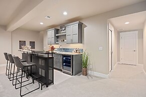 Elegant Home Near TPC Golf Course and Trails