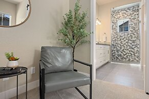 Elegant Home Near TPC Golf Course and Trails