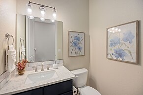 Elegant Home Near TPC Golf Course and Trails