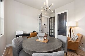 Upscale Waterfront Estate With Mountain Sunset Views