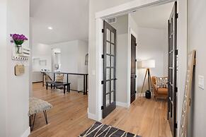 Upscale Waterfront Estate With Mountain Sunset Views