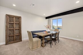 Upscale Waterfront Estate With Mountain Sunset Views