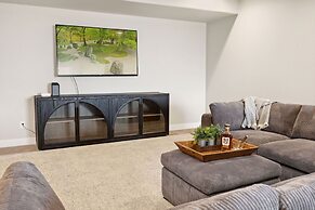 Upscale Waterfront Estate With Mountain Sunset Views