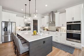 Upscale Waterfront Estate With Mountain Sunset Views