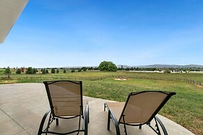 Luxury Home With Spectacular Rocky Mountain Views