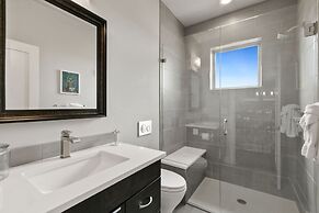 Luxury Home With Spectacular Rocky Mountain Views