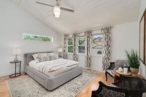 Old Town Oasis - Spacious Artisan Home
