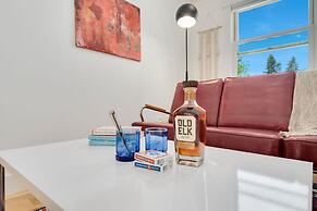 Old Town Oasis - Spacious Artisan Home