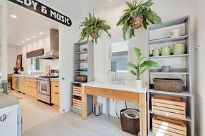 Old Town Oasis - Spacious Artisan Home