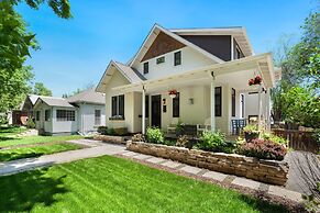 Old Town Oasis - Spacious Artisan Home