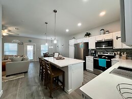 No Crabby Attitudes-15005