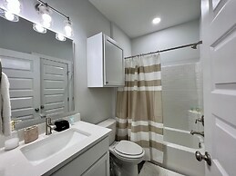 No Crabby Attitudes-15005