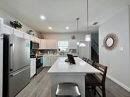 No Crabby Attitudes-15005