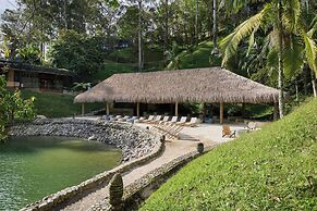 The Brown, Guatape, Autograph Collection