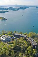 The Brown, Guatape, Autograph Collection