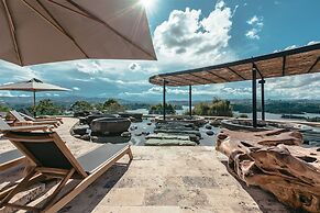 The Brown, Guatape, Autograph Collection