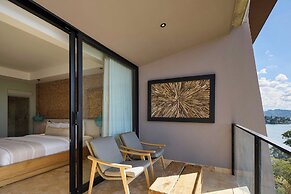 The Brown, Guatape, Autograph Collection