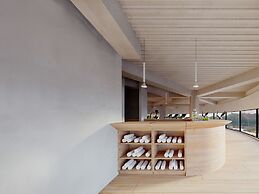 The Brown, Guatape, Autograph Collection