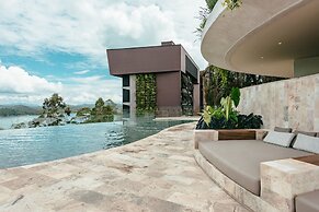 The Brown, Guatape, Autograph Collection