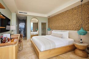 The Brown, Guatape, Autograph Collection