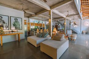 Villa Teman-Luxury 4BR Villa in Seminyak