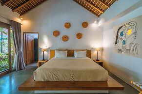 Villa Teman-Luxury 4BR Villa in Seminyak