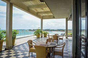 Blue Beach Galle