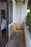 Iris Hill Villa Hue
