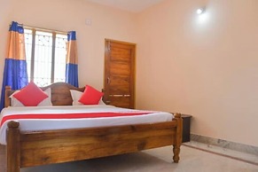 Goroomgo Caroline Homestay Bhubaneswar