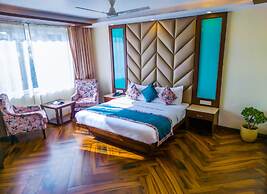 The Kenilworth Mussoorie by Stotrak