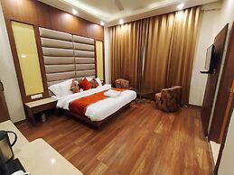 The Kenilworth Mussoorie by Stotrak