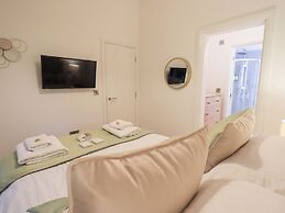 Unique Luxury Lodge