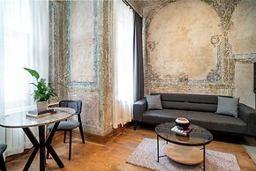 Urban Quarters - Büklü Han