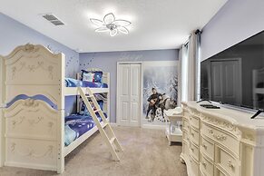 6 Bedroom Star Wars & Mickey Home in Championsgate 6 Home by Redawning