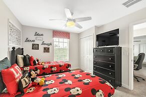 6 Bedroom Star Wars & Mickey Home in Championsgate 6 Home by Redawning