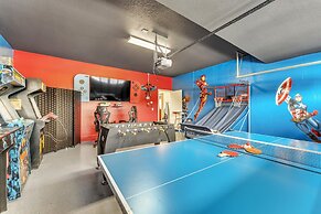 6 Bedroom Star Wars & Mickey Home in Championsgate 6 Home by Redawning