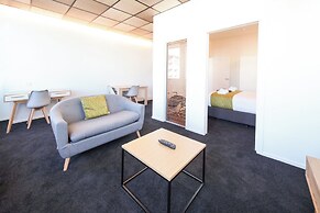 Liberty Apartment Hotel