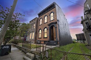 2 King/3 Bath, Toddler Friendly, Free Parking/laundry 2 Bedroom Duplex